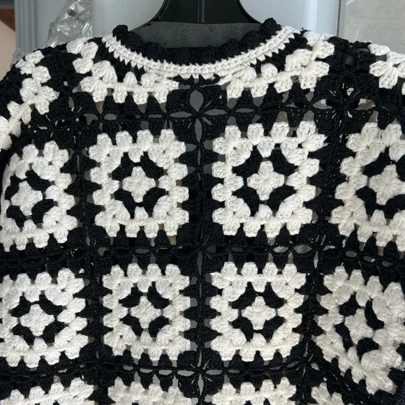 ALICE + OLIVIA ANDERSON CROPPED BOXY CARDIGAN WITH BOW